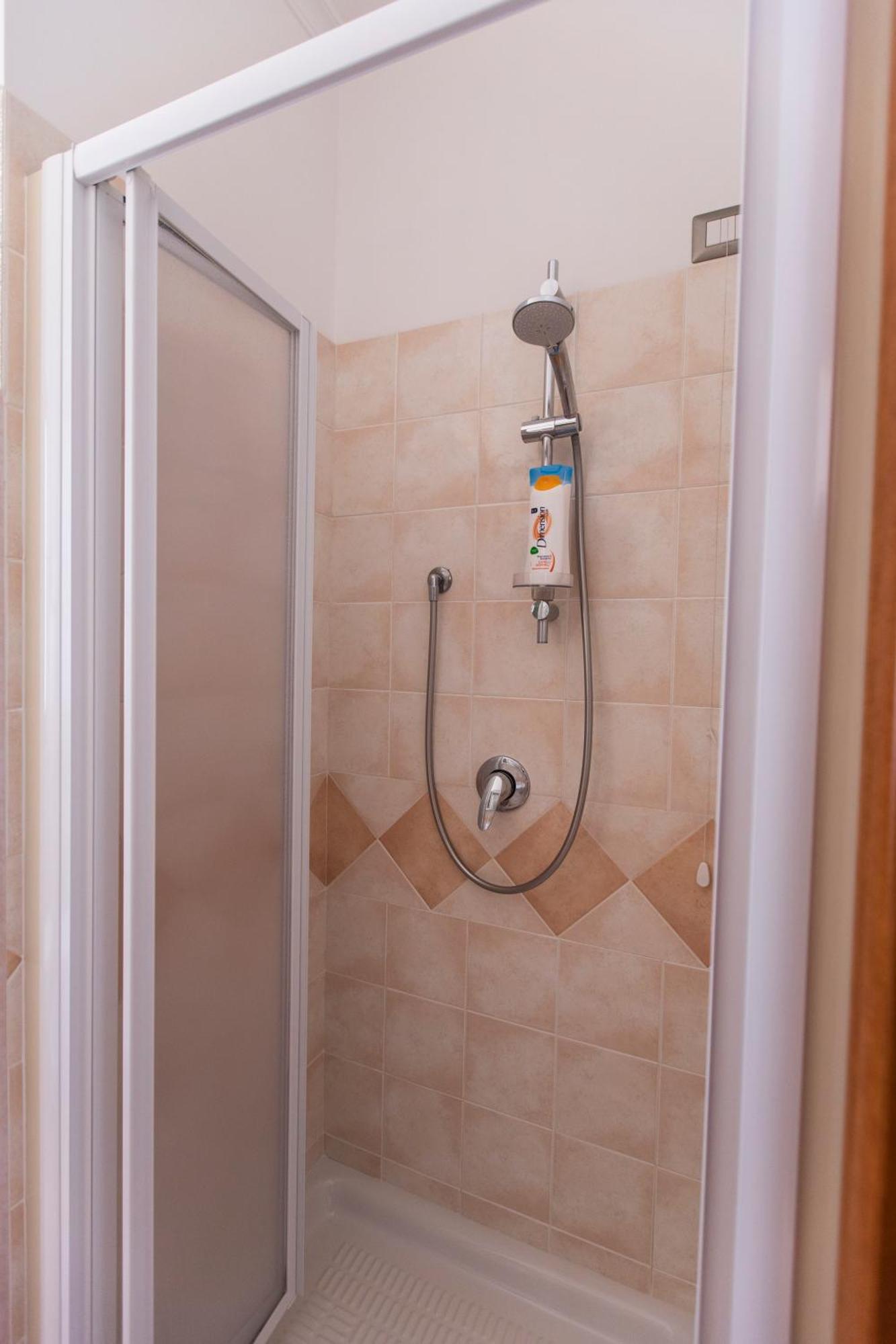 Sant'Anna Bed & Breakfast Аджерола Экстерьер фото