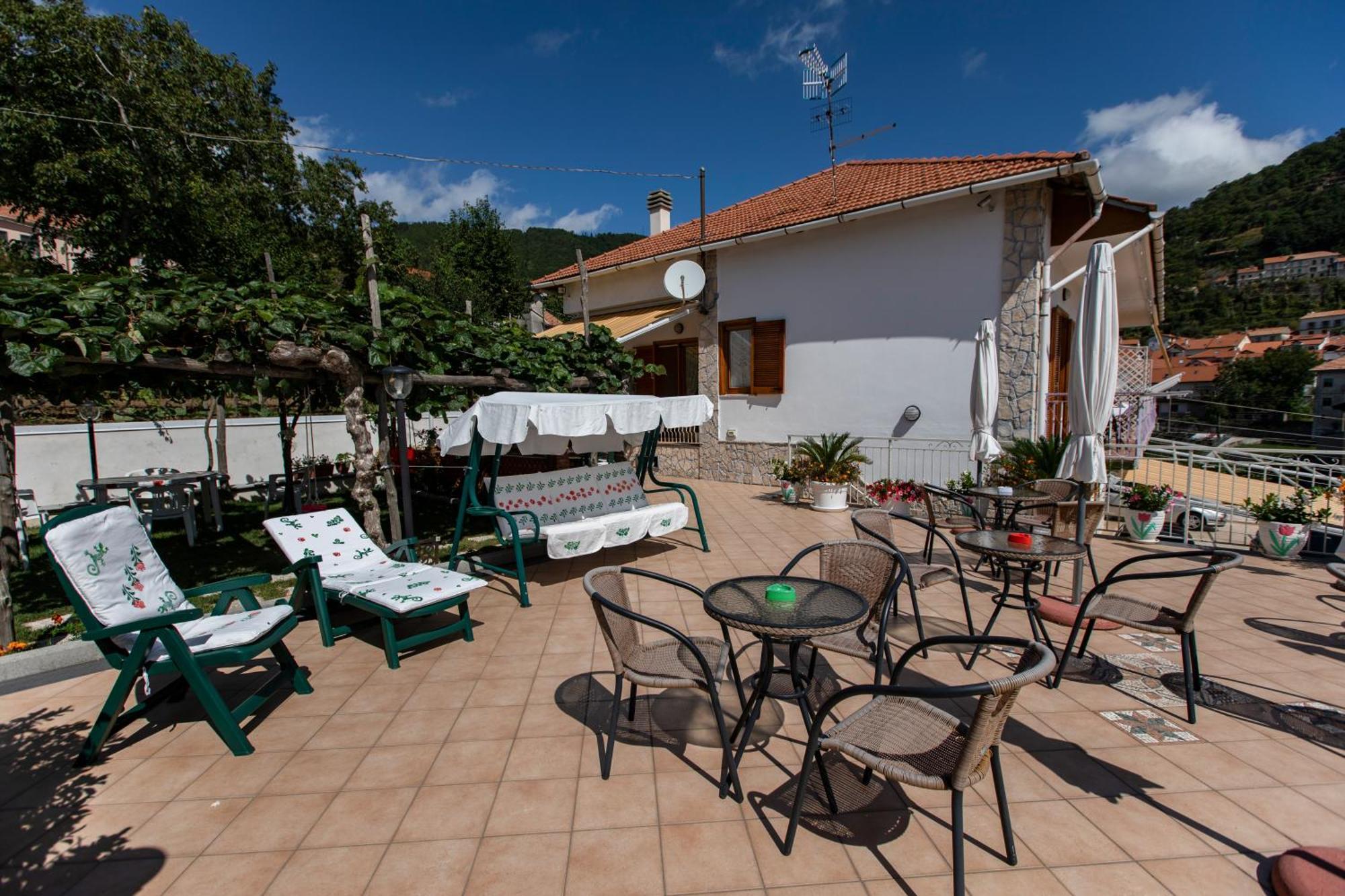 Sant'Anna Bed & Breakfast Аджерола Экстерьер фото
