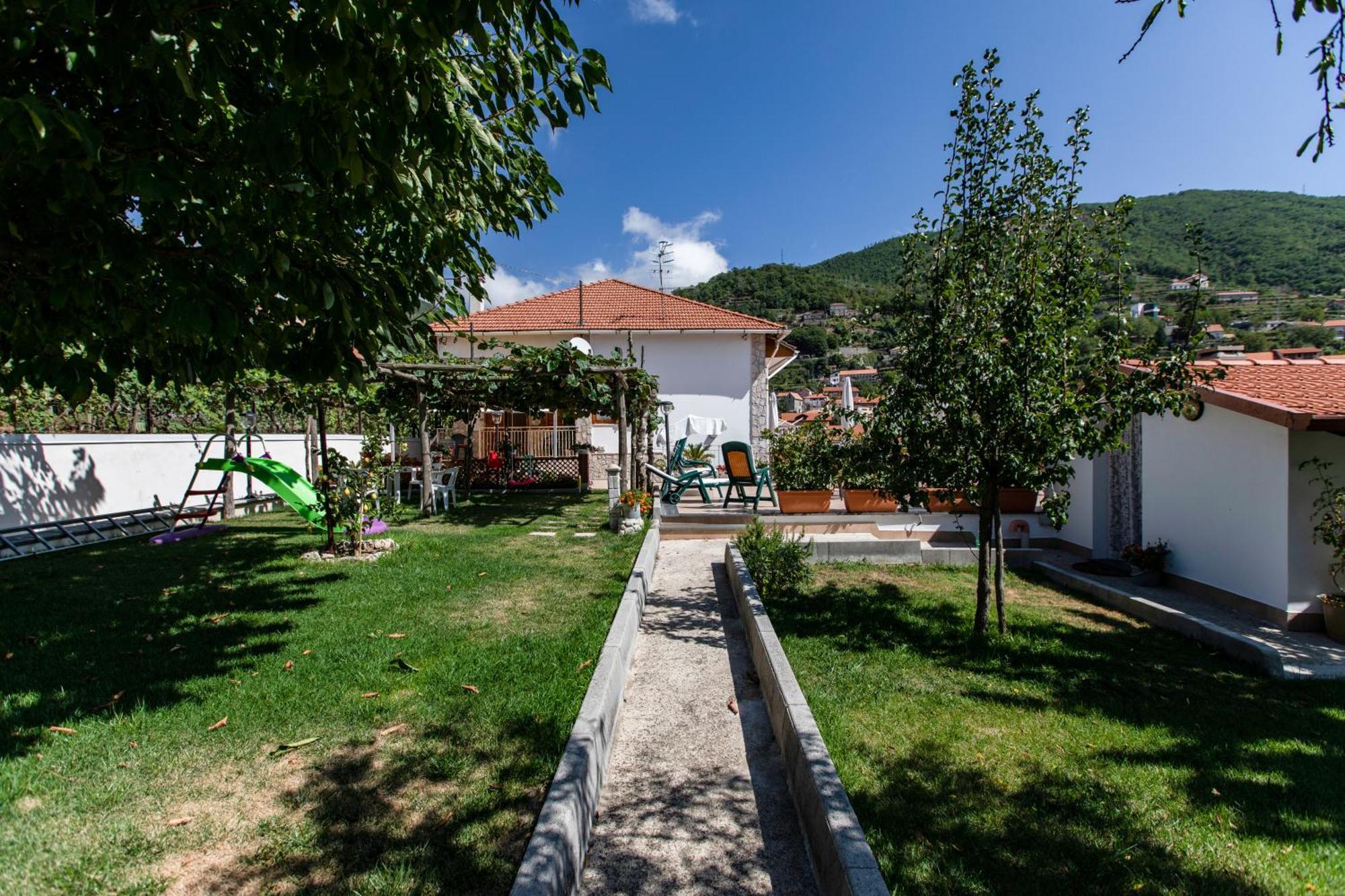 Sant'Anna Bed & Breakfast Аджерола Экстерьер фото