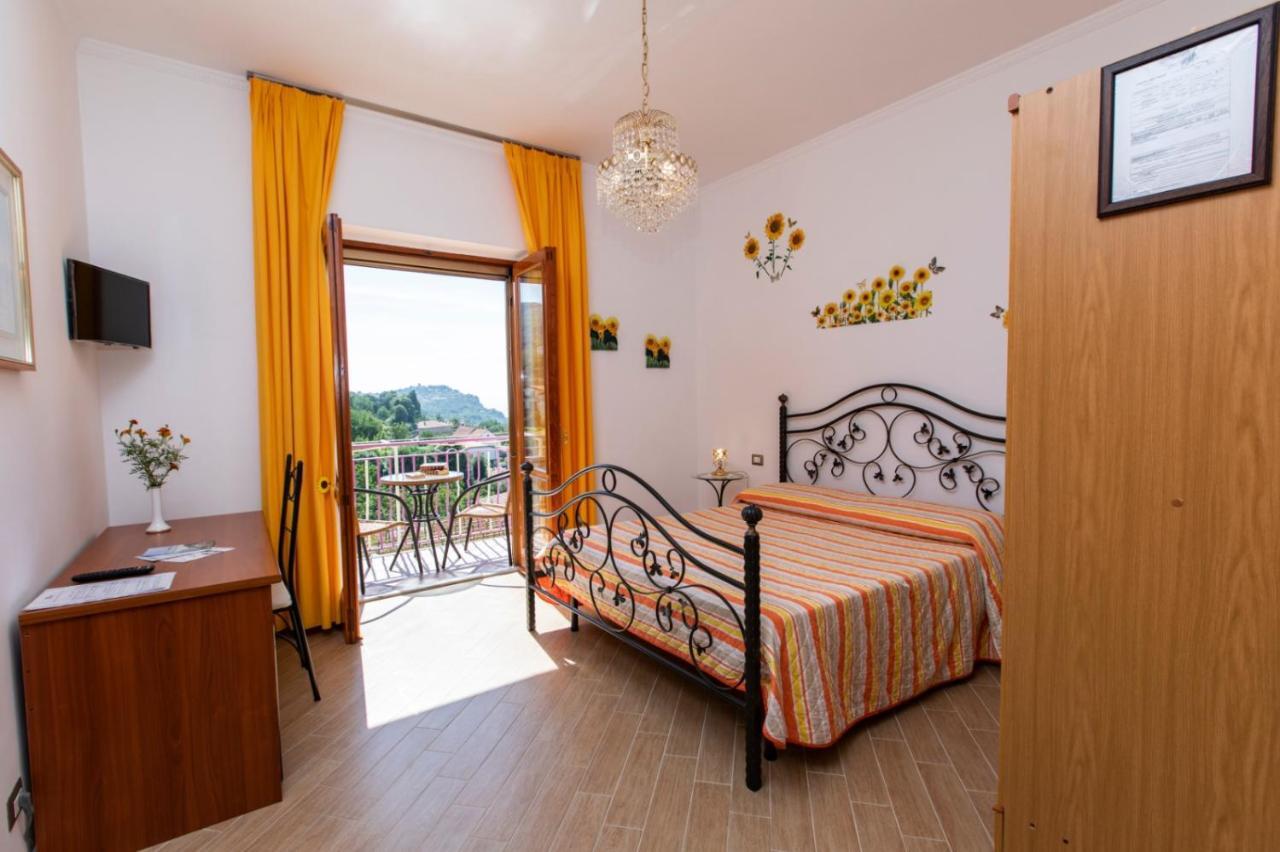 Sant'Anna Bed & Breakfast Аджерола Экстерьер фото