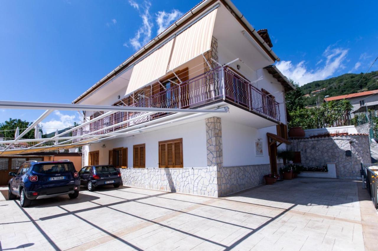 Sant'Anna Bed & Breakfast Аджерола Экстерьер фото